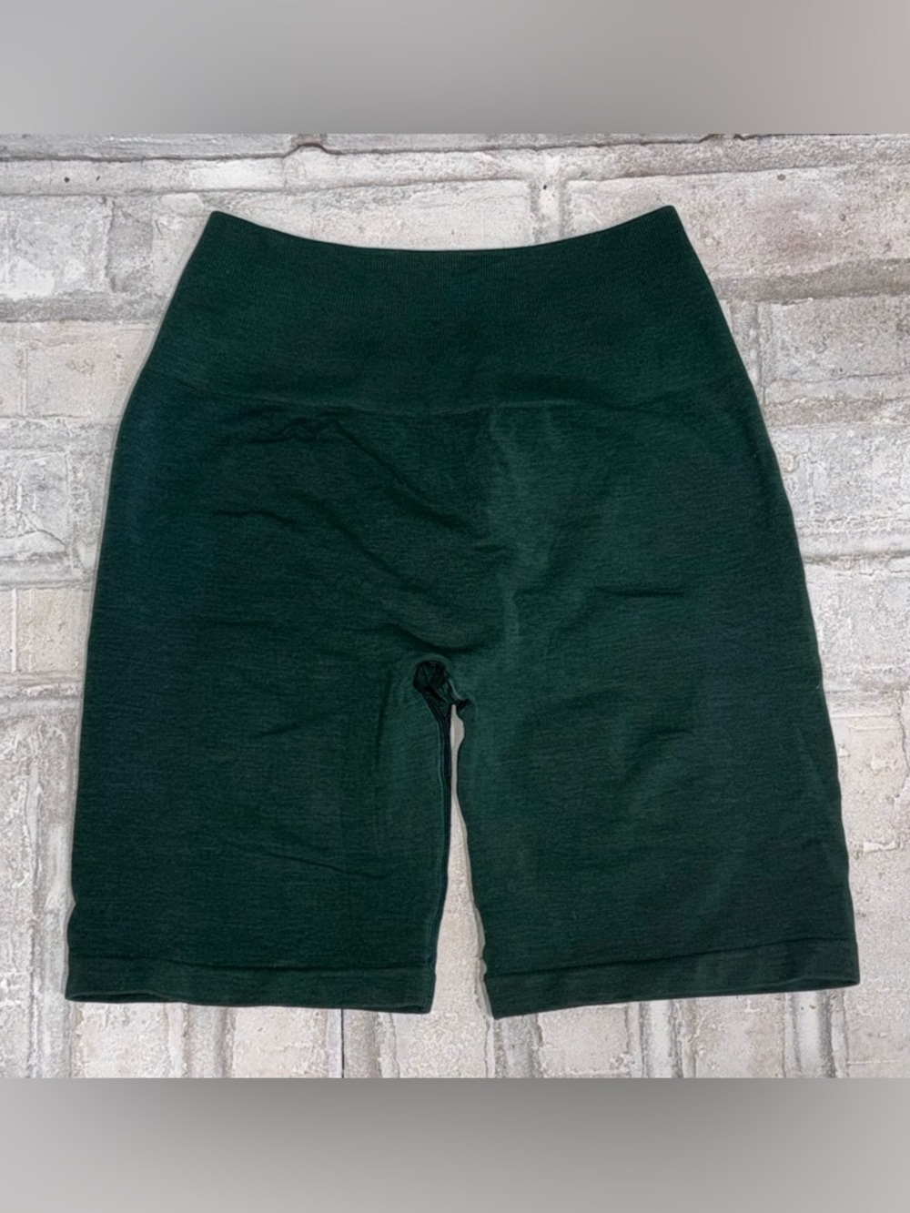 ALPHALETE High-Waist Women’s Shorts in Dark Green
